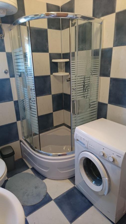 Apartman Vuleta Ražanac Exteriör bild